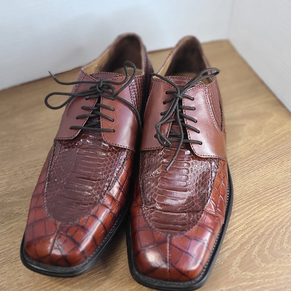 (0000) Stacy Adams Men's Classic Oxford Snake Skin Dress Shoes, Sz 10.5  Brown - Picture 2 of 16